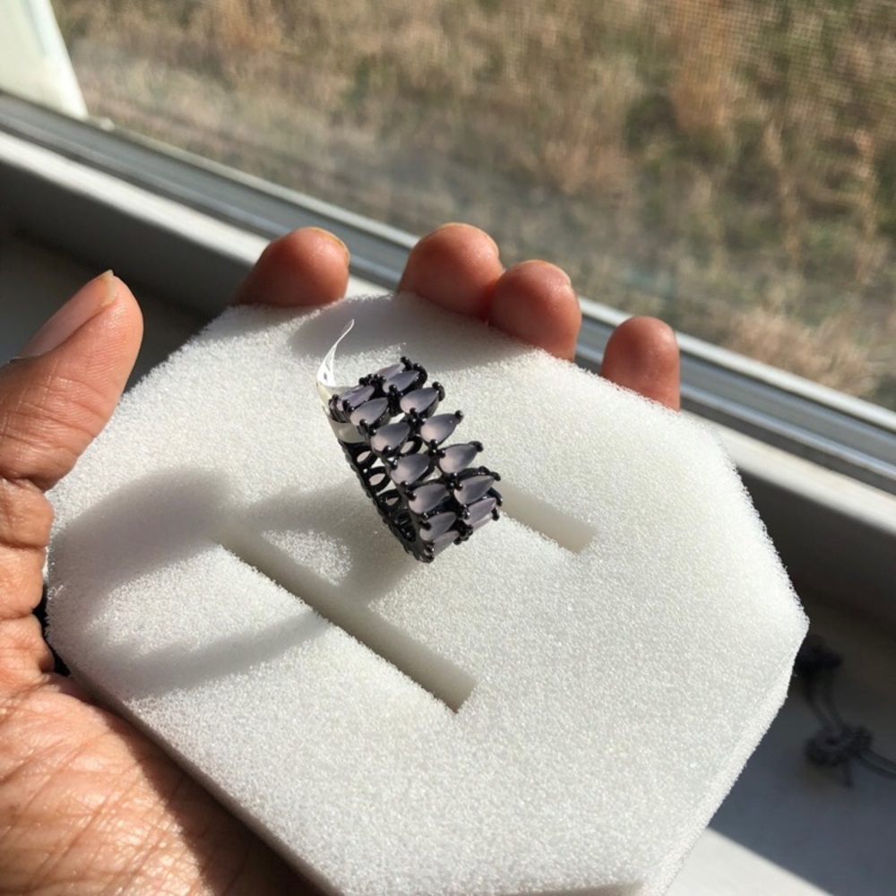 Gorgeous Ring With Swarovski Elements Hematite Fi… - image 5